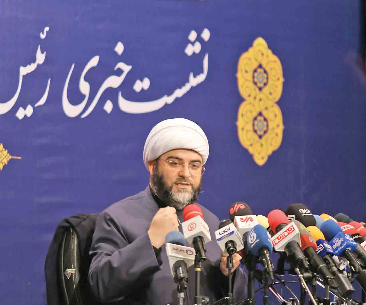 با ارشاد اختلافی نداریم
