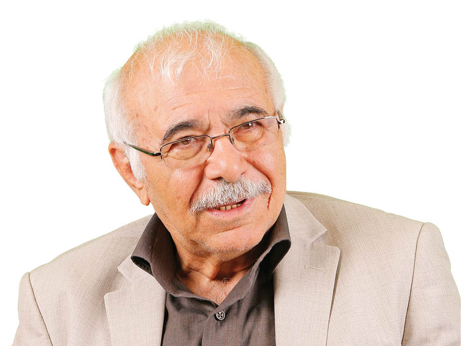 گفت‌و‌گو با محمدعلی بهمنی، شاعر و غزلسرا درباره دلایل افت تیراژ کتاب