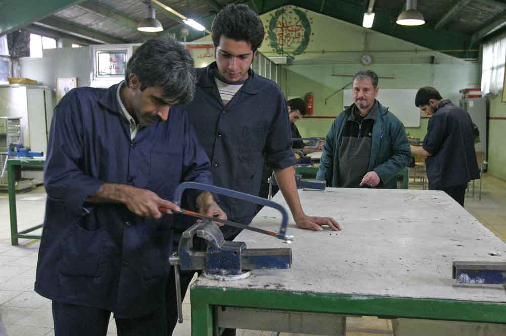 مشکل تحصیل‌کردگان بی مهارت