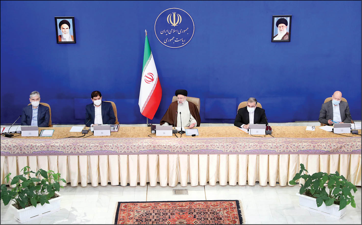 همشهری برنامه دولت برای اصلاح روند توزیع ارز ترجیحی را کالبدشکافی می‌کند