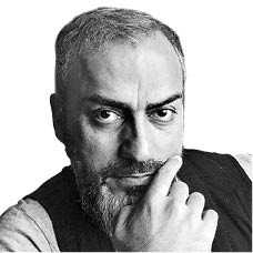 اهمیت کفش‌های پشت‌در آپارتمان