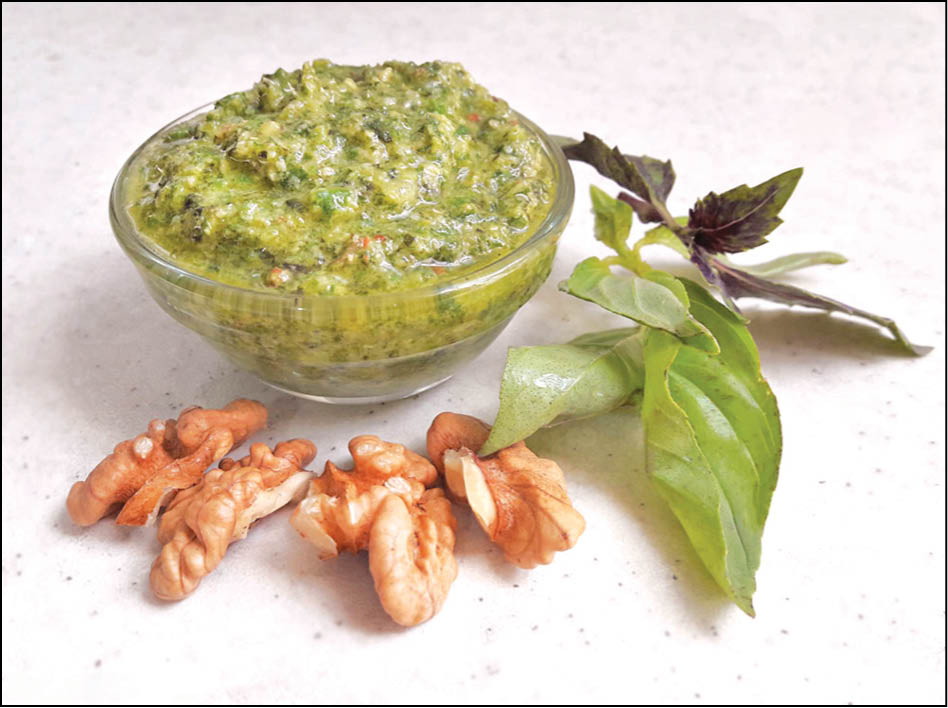 سس پستو یک سس رژیمی