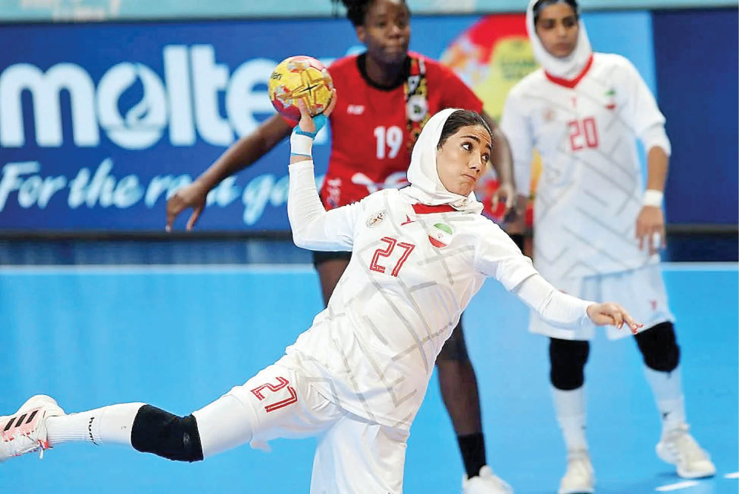 یک رده بالاتر ازآخر