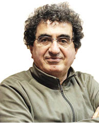 من گذاشته‌ام پاییز کبودم کند!