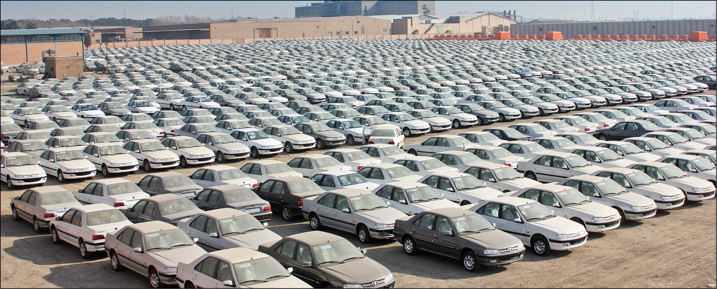همشهری آثار حمایت قانونگذار از بی‌کیفیتی خودروهای داخلی را بررسی می‌کند