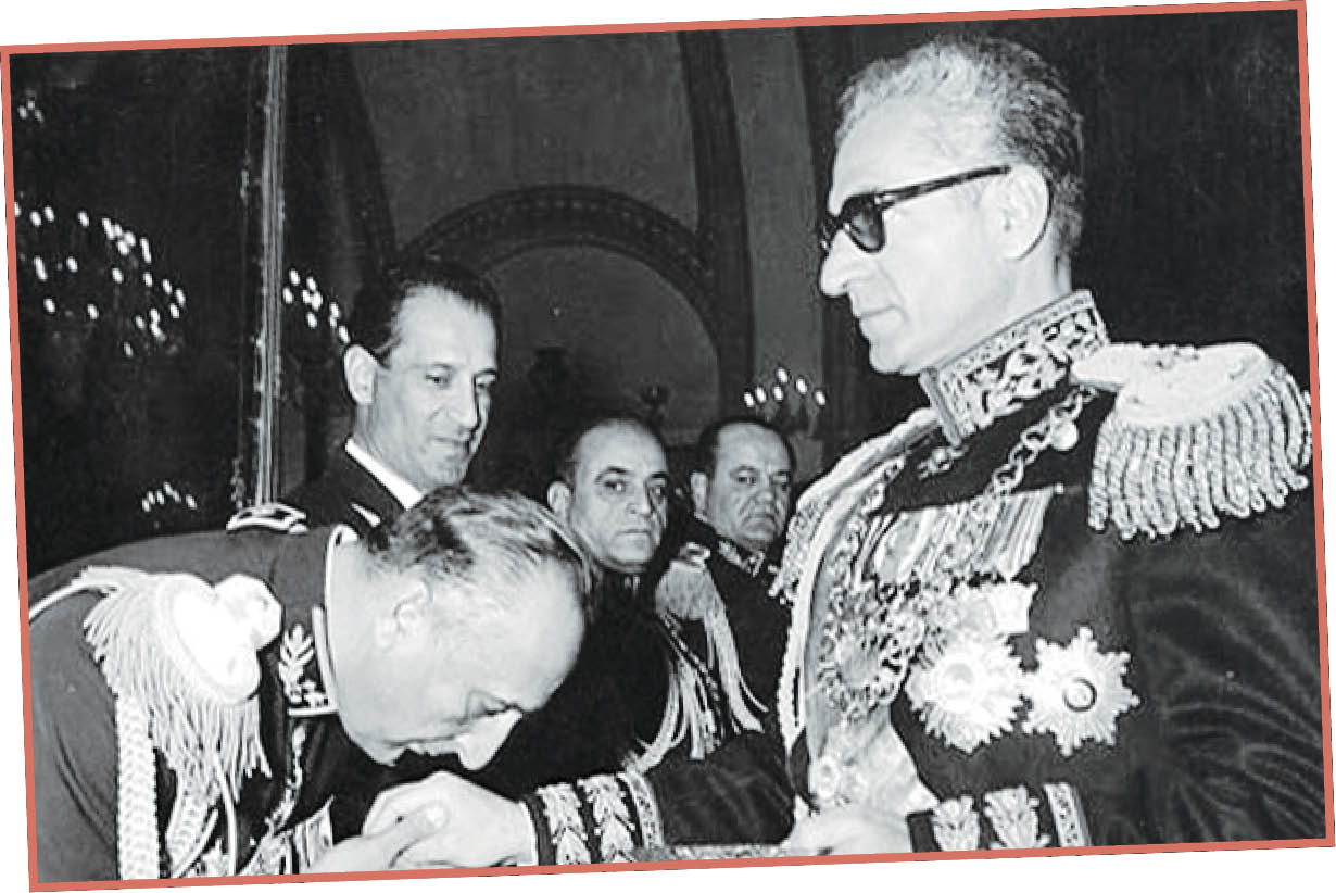 یک شاه پوشالی