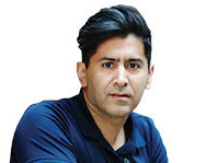 هیچ‌وقت یک گاو را بغل نکن!