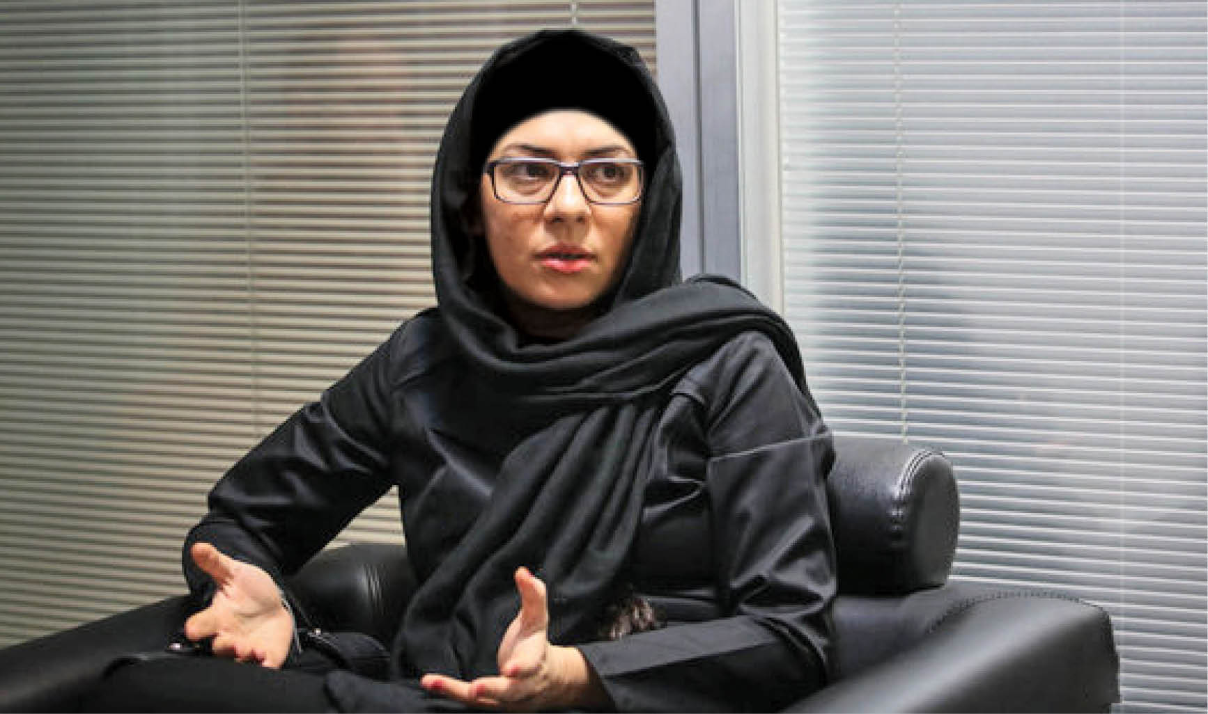 لاله زارع در گفت‌وگو با همشهری از خلق آثار ادبی جنایی به زبان فارسی می‌گوید