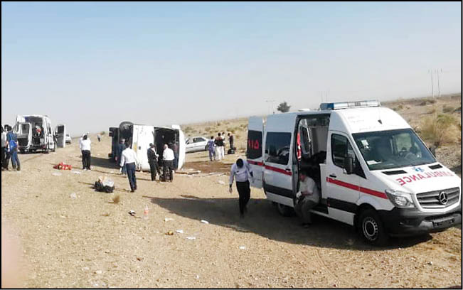 24مصدوم در واژگونی اتوبوس