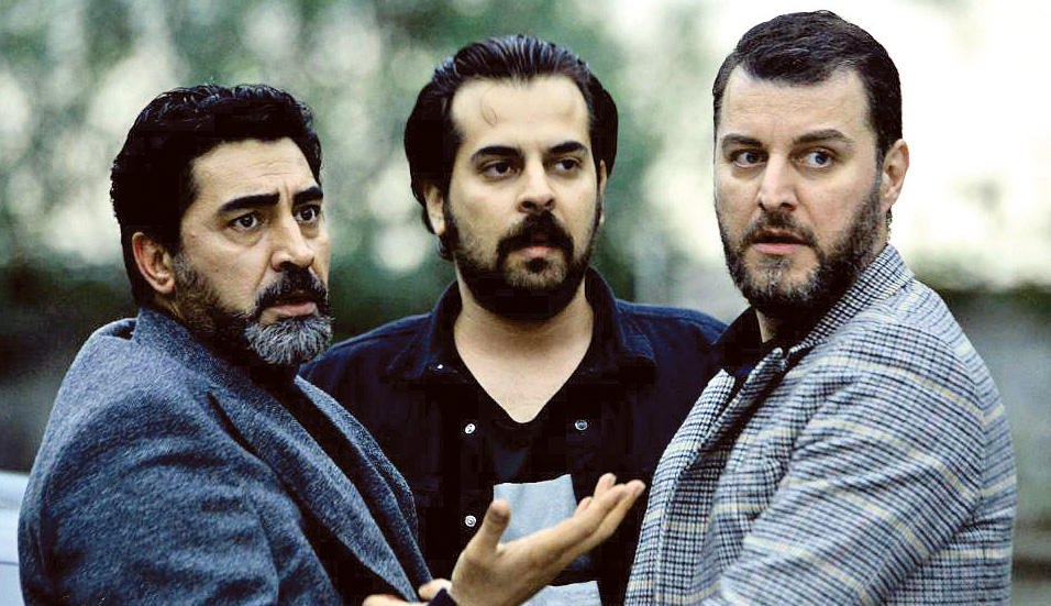 «نمور» روی خط حاشیه
