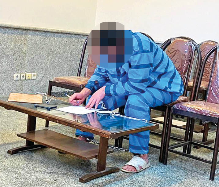 مرد بازنشسته همسر و دخترش را به قتل رساند