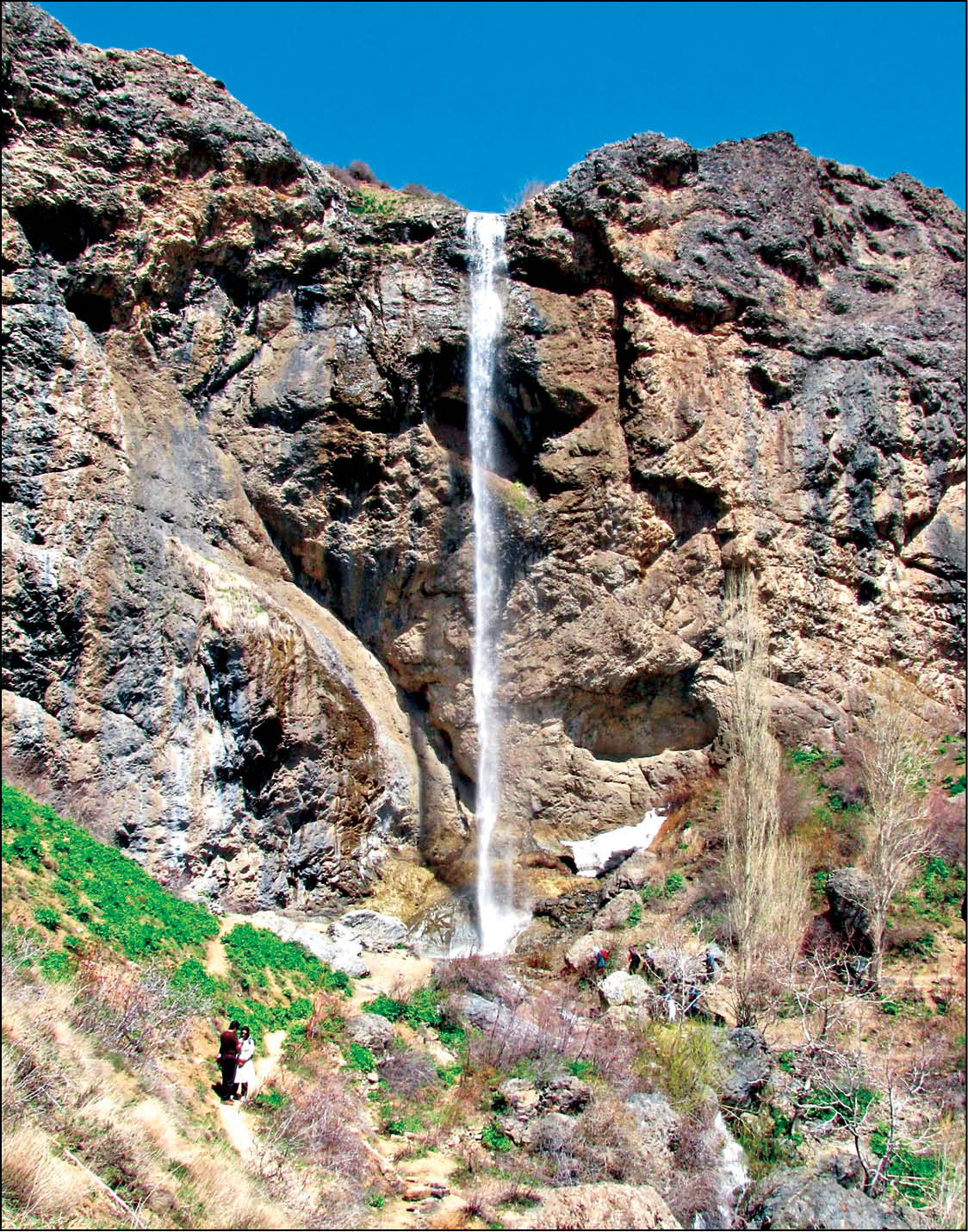 سمفونی دلنشین آب و سنگ