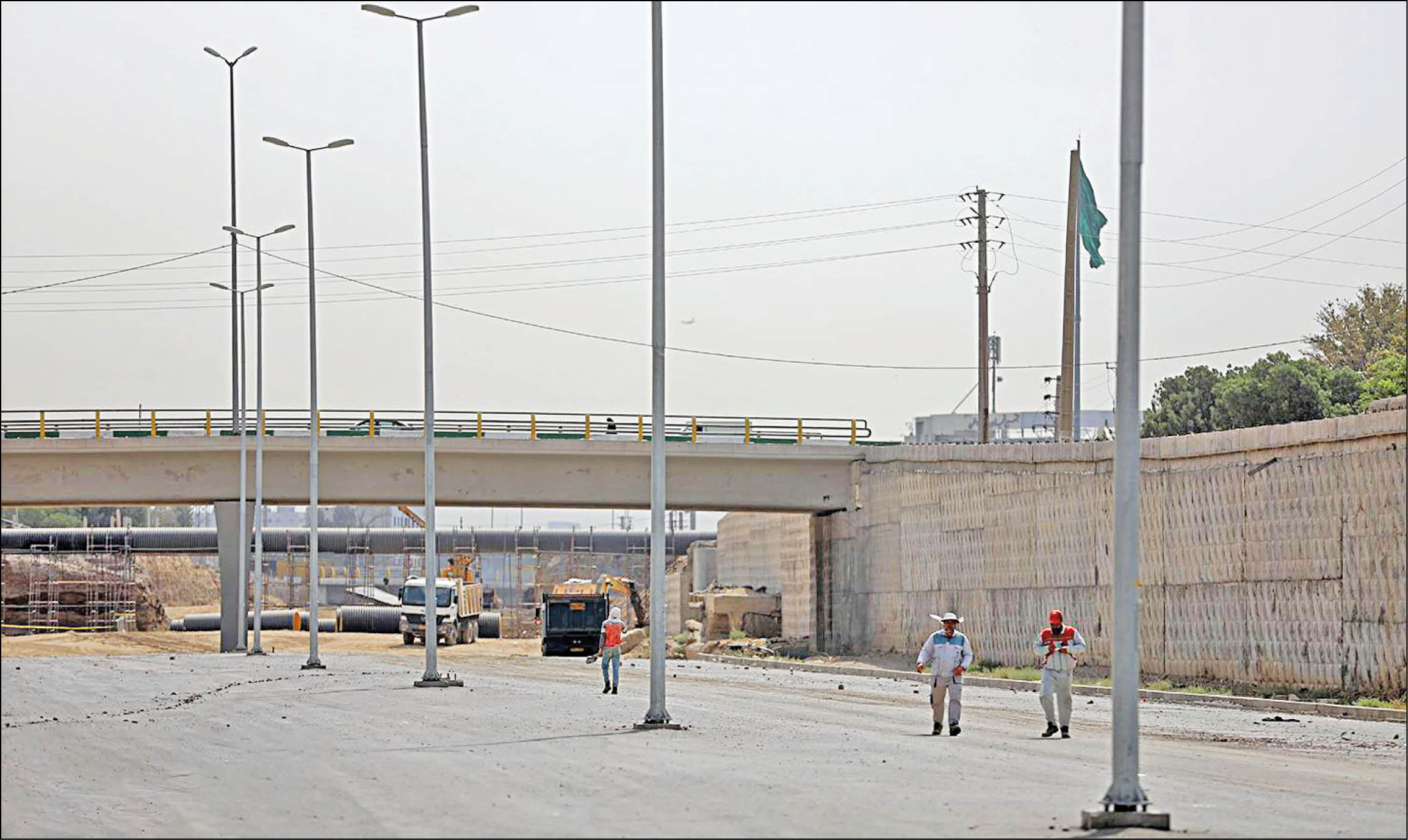 عملیات اجرایی 2 ابرپروژه ترافیکی شرق و غرب تهران با حضور شهردار تهران آغاز شد