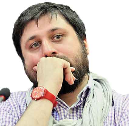 نمایش پدر روی صحنه