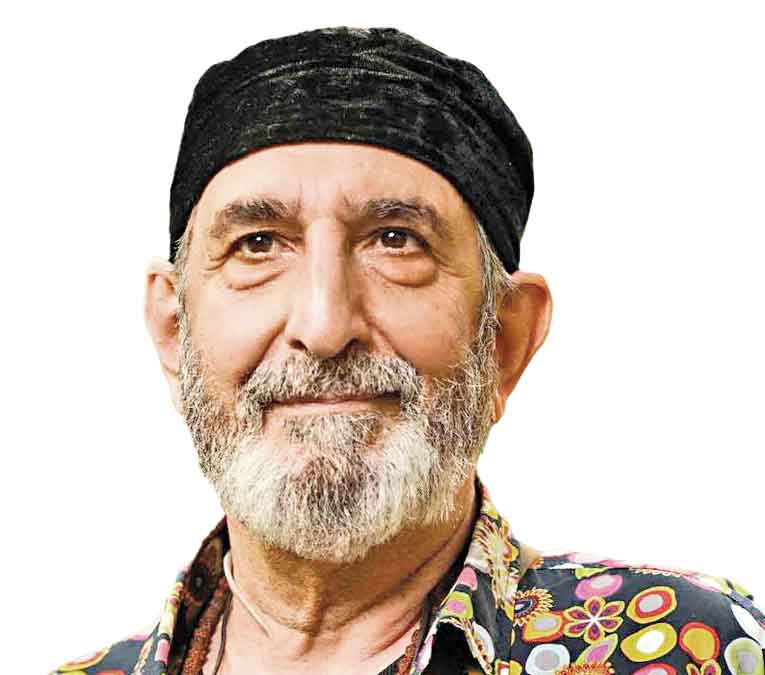 فرهاد آئیش گالیله می‌شود