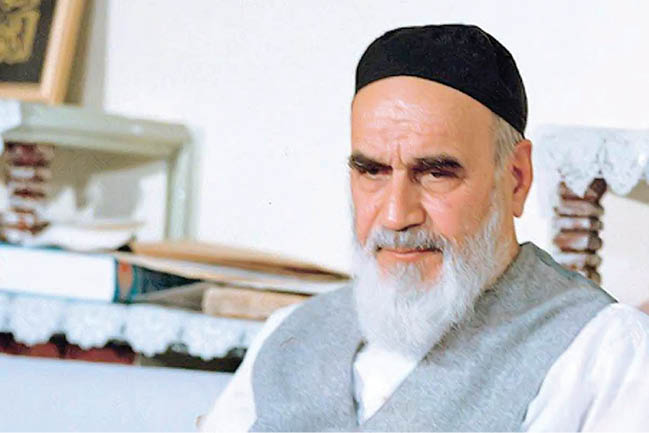 داد از توحید می‌زنیم  و از دیگران تمنا داریم!