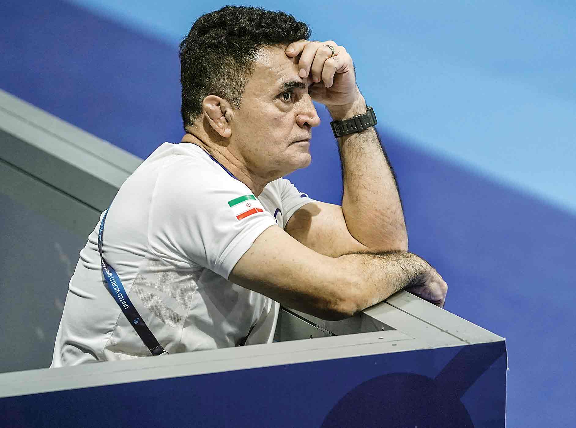 هشتگ استعفا برای معمار فرنگی