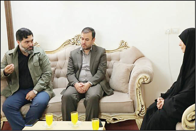دیدار مدیران شهری با خانواده پاکبان فوت شده