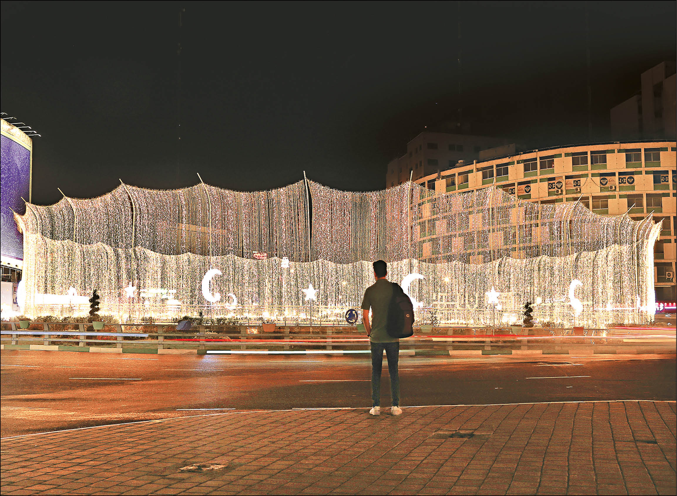 وعده ما‎‏؛ جمعه، ساعت 16، میدان ولیعصر عج