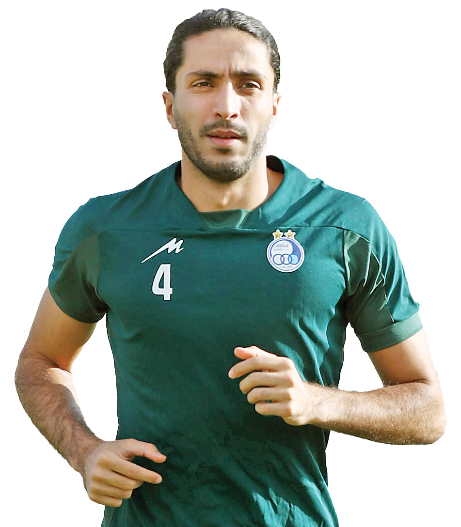 دکتر، دور از پرسپولیس