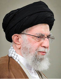 زن گرفتار ستم است