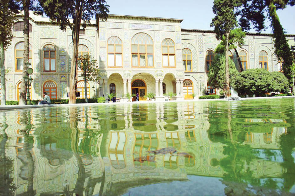 همه تاریخ در یک کاخ