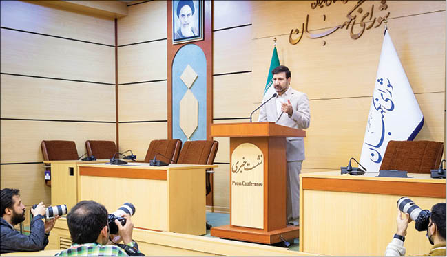 مخالفت با انتشار مذاکرات و رأی‌گیری‌های مجمع تشخیص