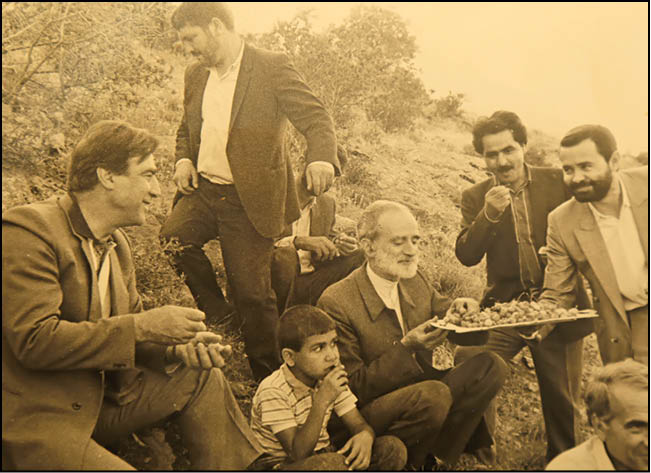 زاهدی که زهدش را به کسی تحمیل نکرد