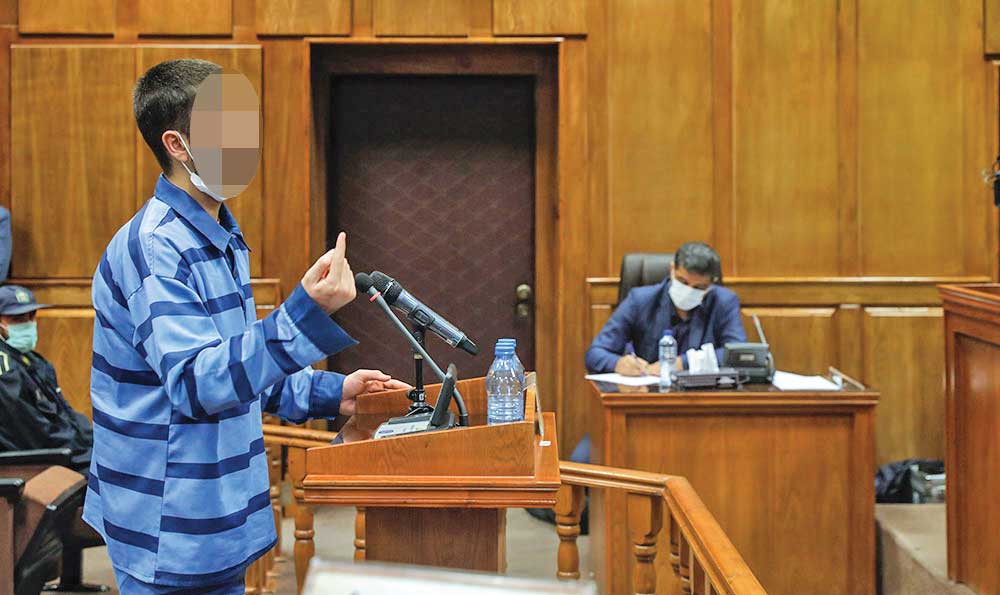 اجرای حکم اعدام محمد قبادلو متوقف شد