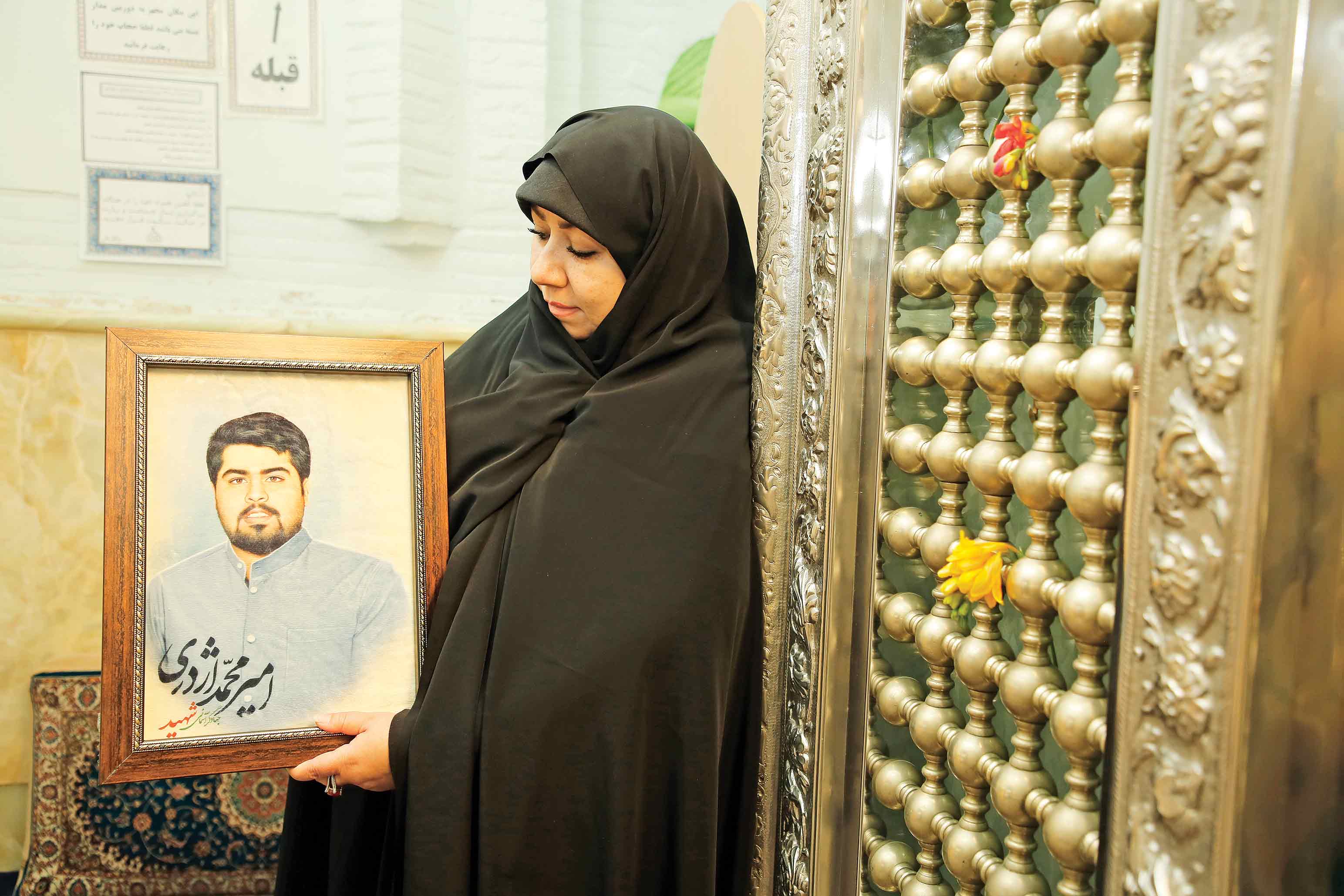 طیبه موسوی، مادر شهید جهادگر امیرمحمد اژدری برایمان از جوانی میگوید که عاشق کار جهادی بود
