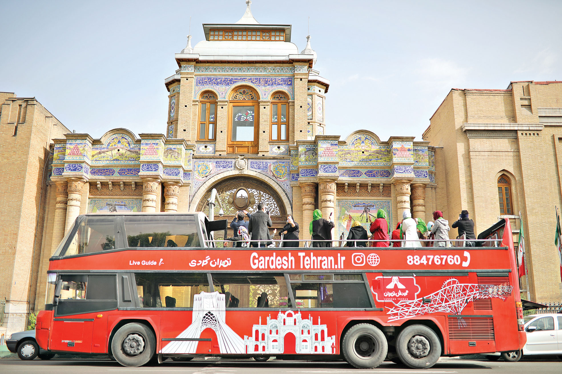 گرد‌‌‌ش د‌‌‌ر تهران زیبا