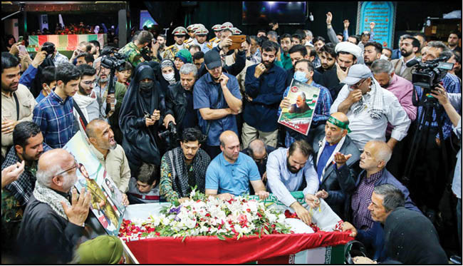 وداع با پیکر شهید «جانی بِت اوشانا»
