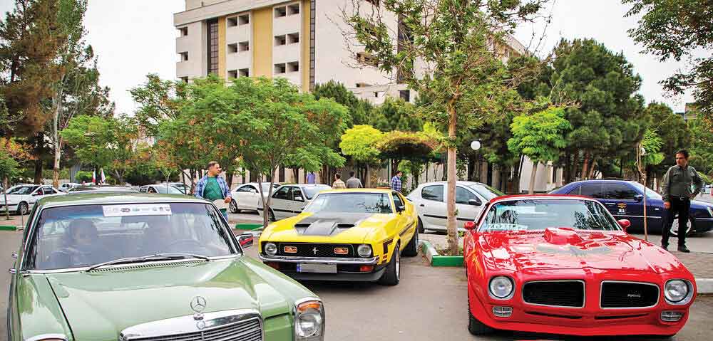 رالی خودروهای کلاسیک در مشهد