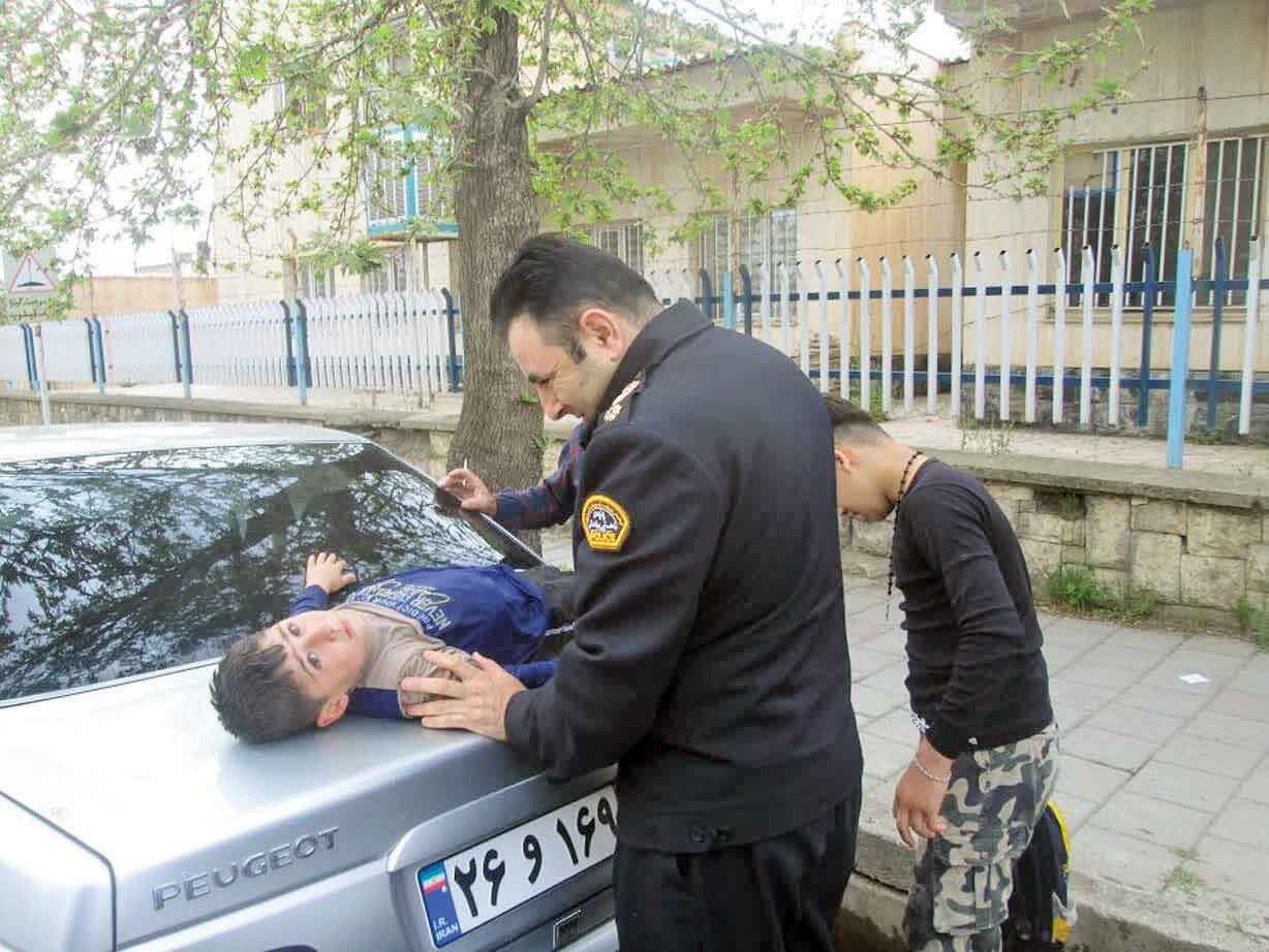 فداکاری سر پُست