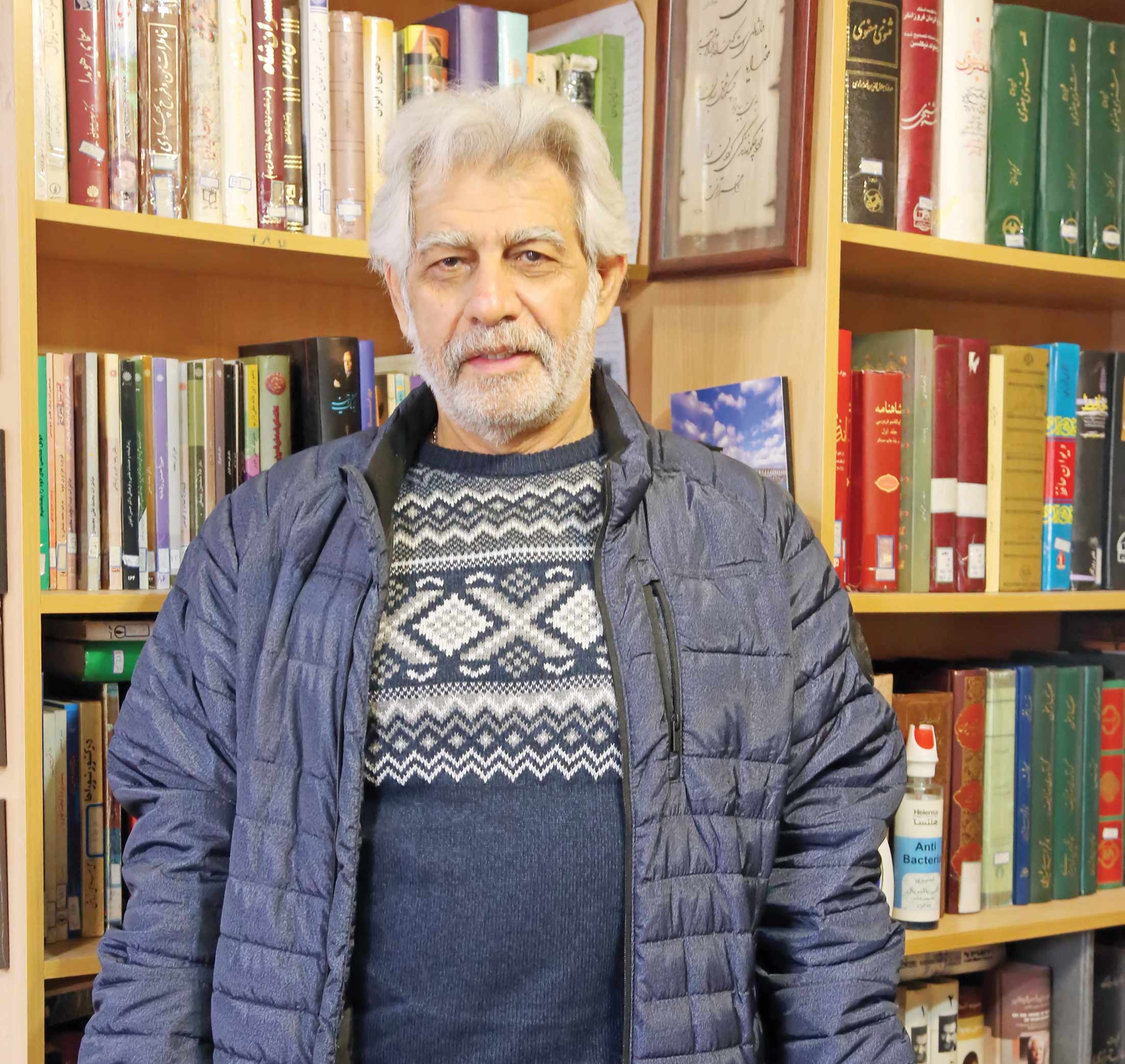 کتابخانه محلی آقای بازیگر