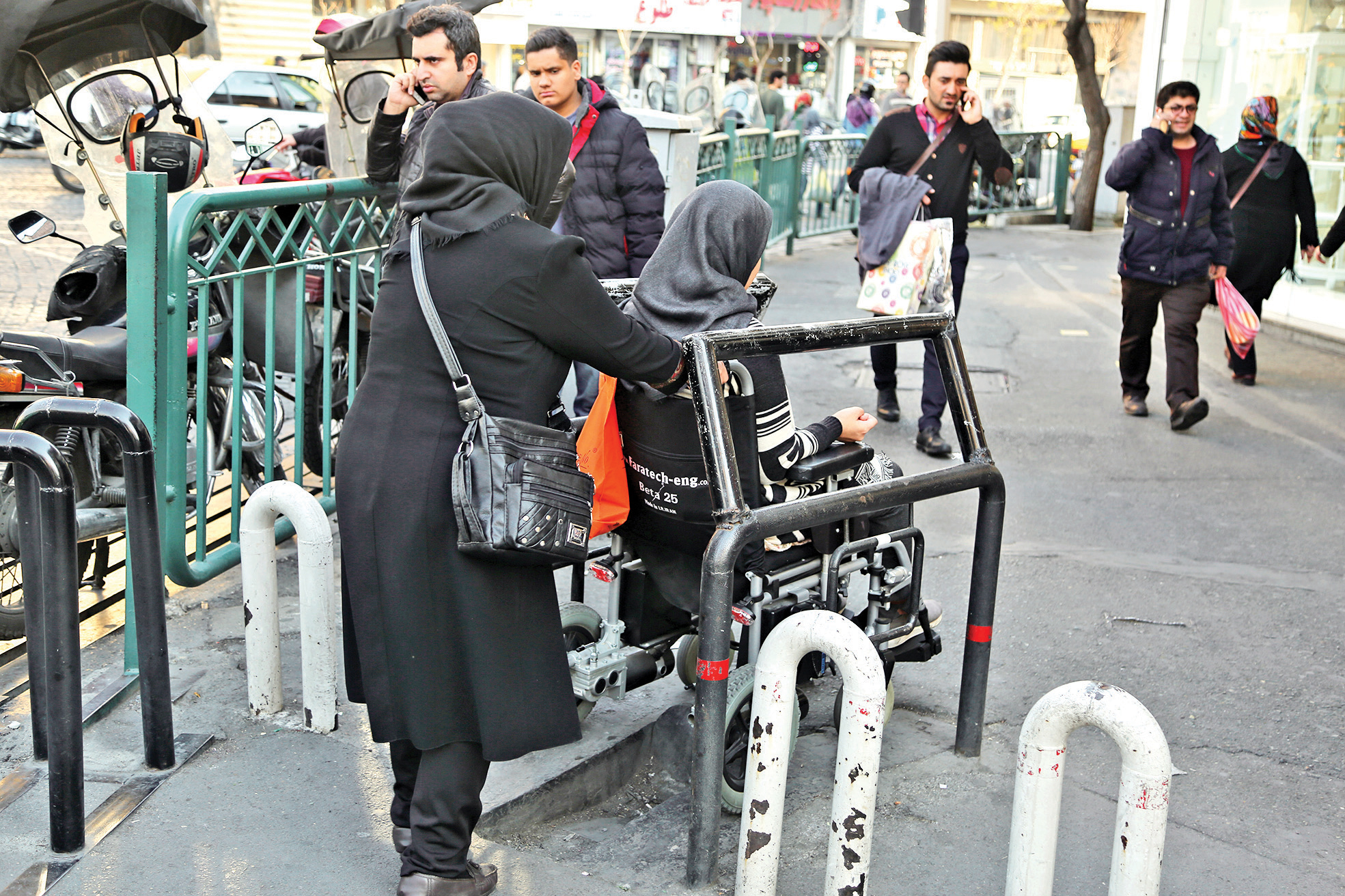 تبدیل تهران به شهر دوستدار اقشار خاص