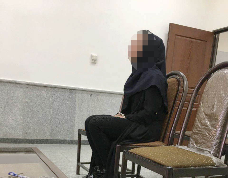 زن جوان با تهیه فیلم سیاه از طعمههایش آنها را مجبور به سرقت میکرد