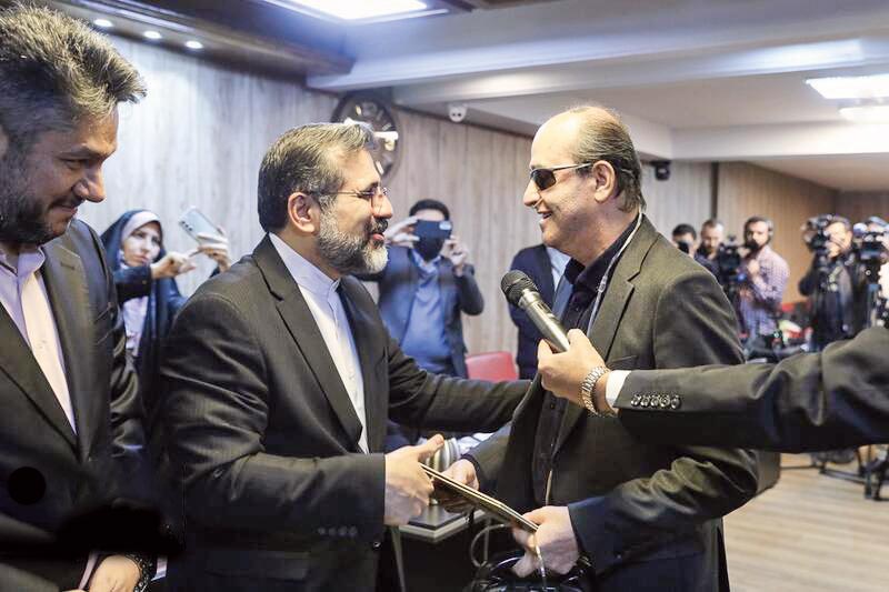 تجلیل از 5 خبرنگار جبهه مقاومت
