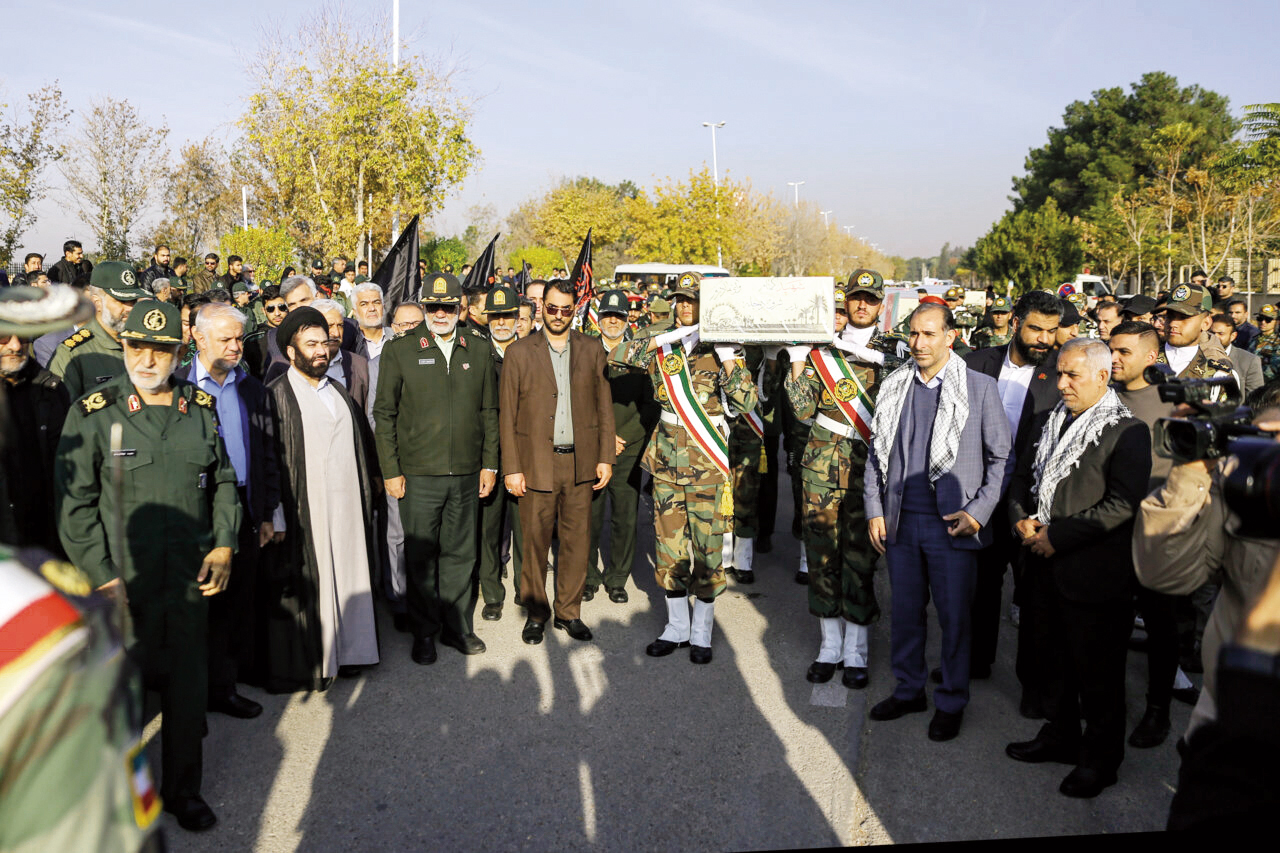 استقبال باشکوه از شهدای گمنام در شیراز