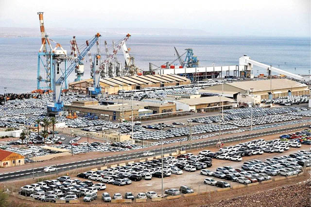 شركات شحن كبرى تقاطع بضائعنا.. ومرفأ إيلات شبه معطل