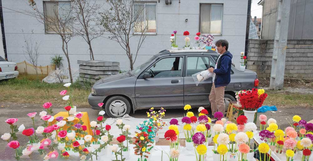 آرزوهای رنگی در بازار محلی