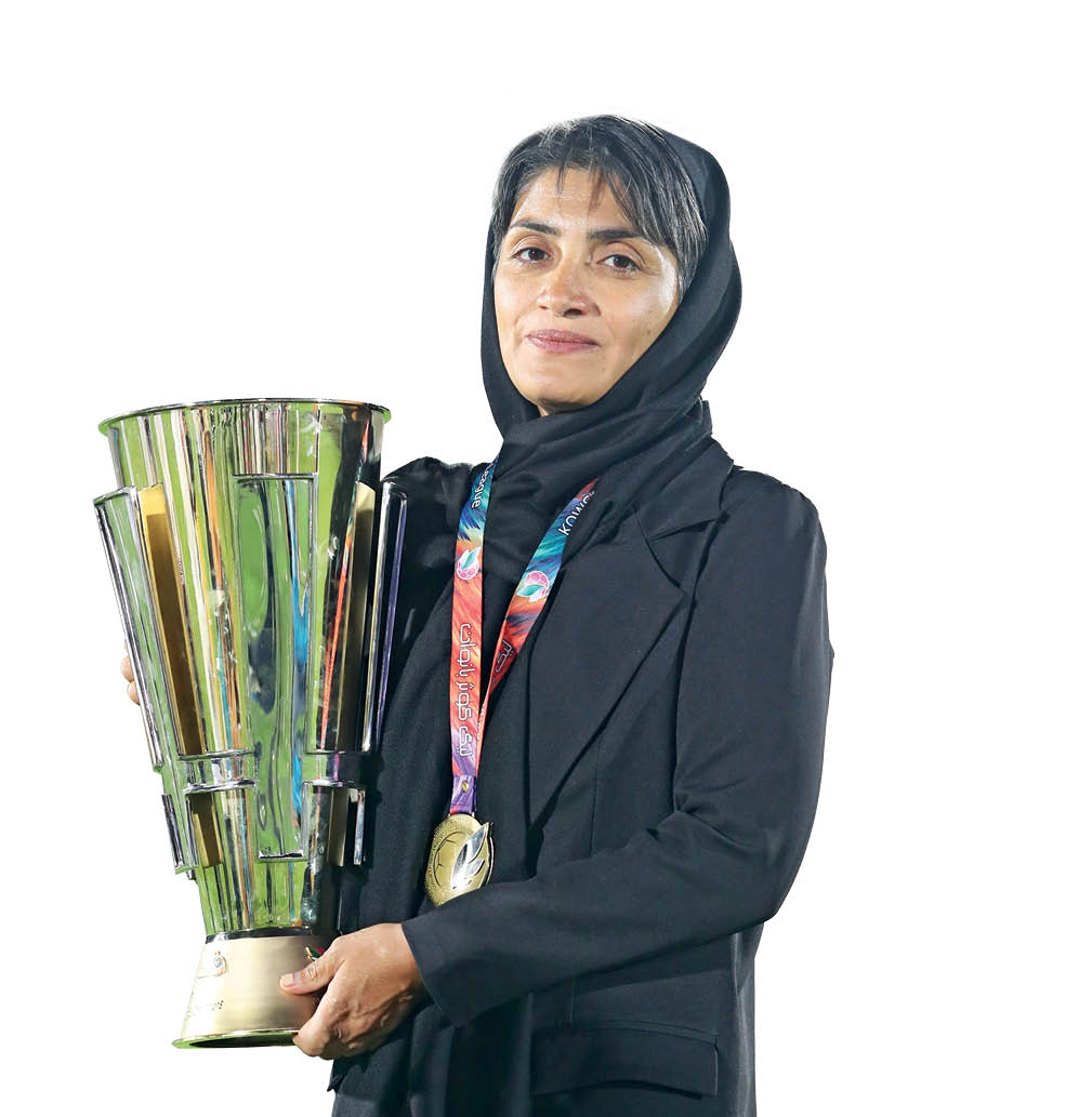 فعلا نمی‌خواهم به فوتبال فکر کنم