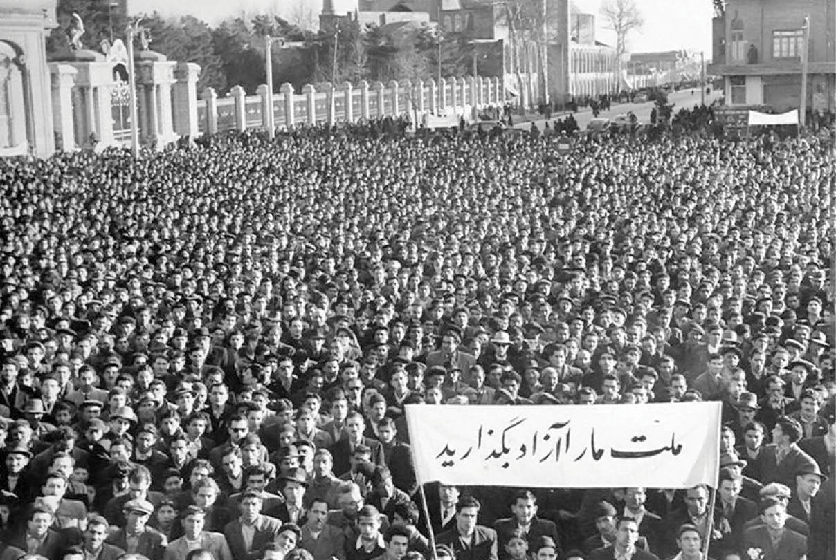 میتینگ پر سر و صدای وزیر خارجه