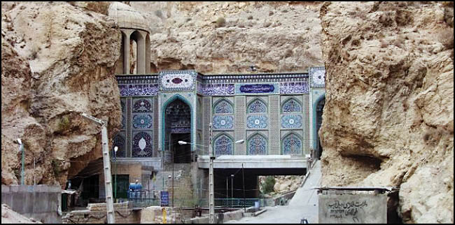 زیارتگاهی در مرز 4 استان