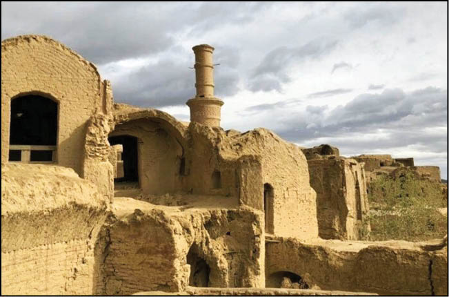 تنها منارجنبان تمام‌خشتی جهان