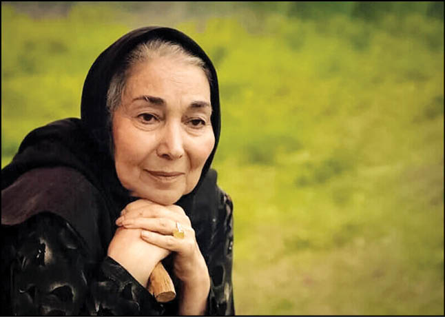 مستندی درباره پروانه معصومی