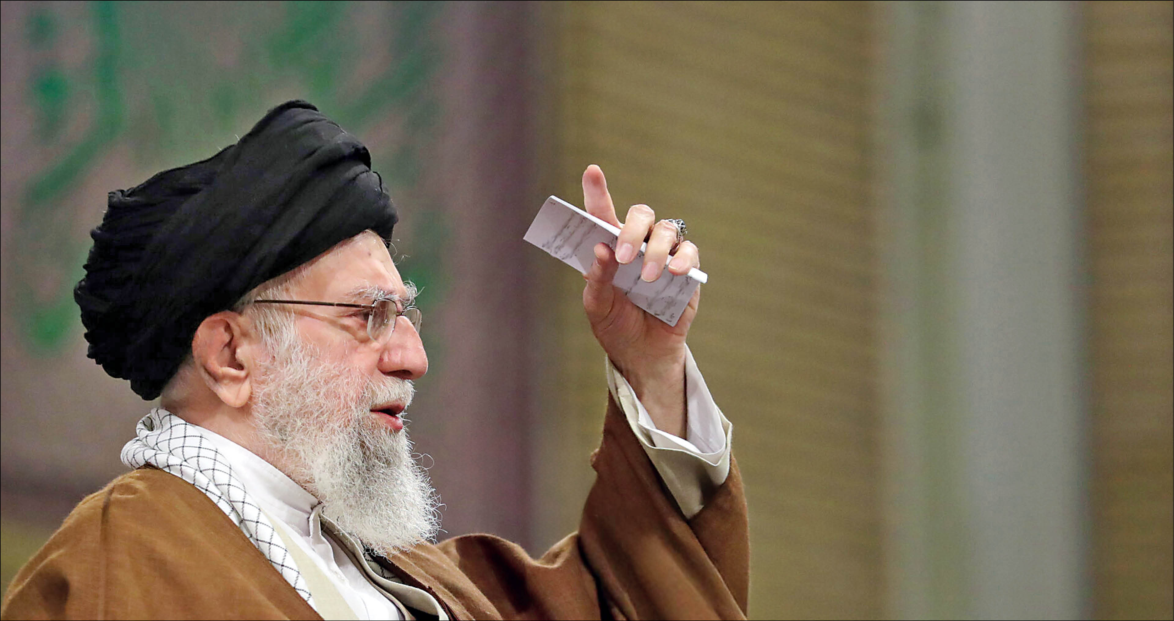 رهبرمعظمانقلاب در دیدار هزاران نفر از قشرهای مختلف بسیجی: