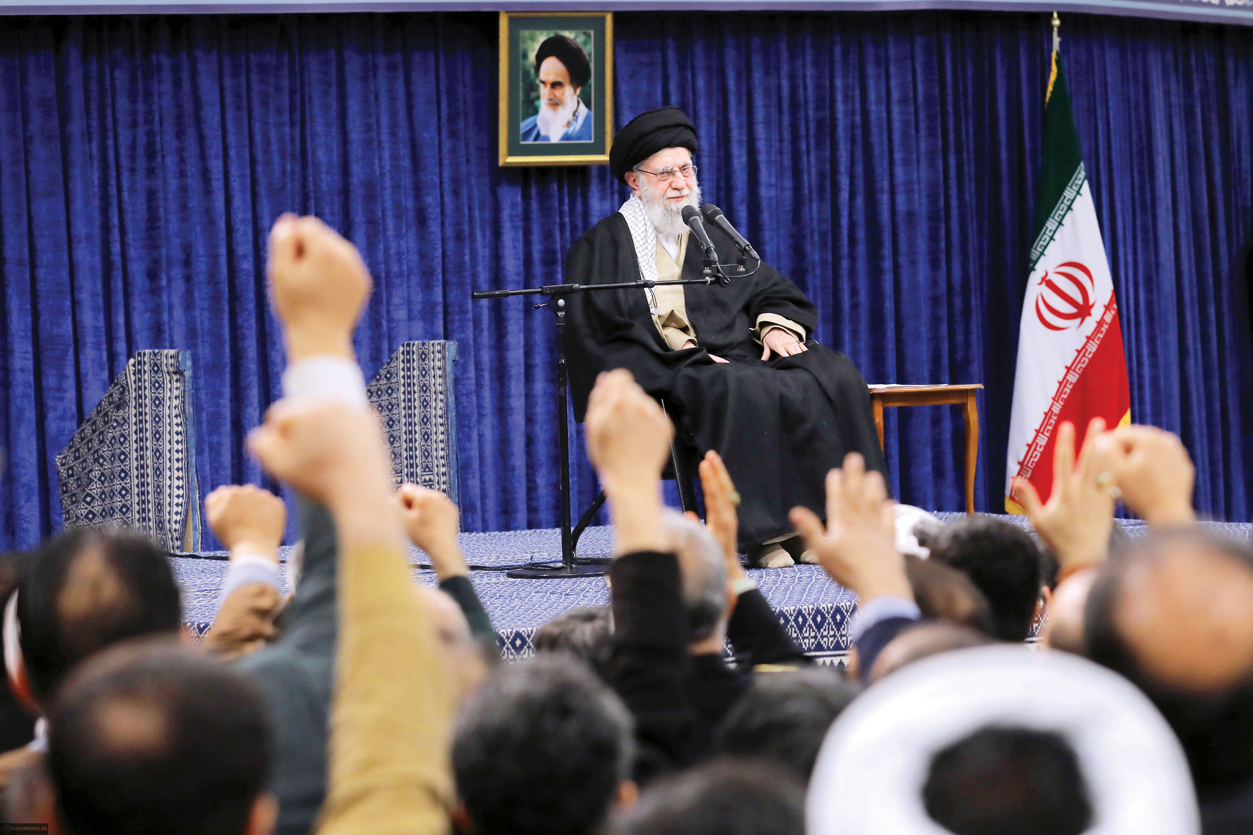 مرعوبین آمریکا چه کسانی هستند؟