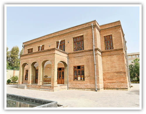 گفتوگو با عبدالحمید نقرهکار، برگزیده معماری و شهرسازی درباره چگونگی توسعه فضاهای فرهنگی تهران