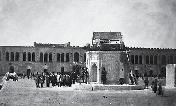 صندوقی که از ناسزا پر شد